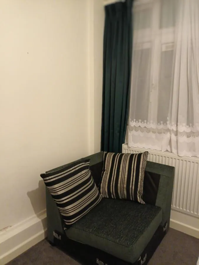 Women Only Room London Bed & Breakfast